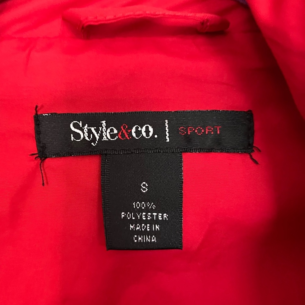 Red Rain Jacket with hidden hood - Picture 8 of 9